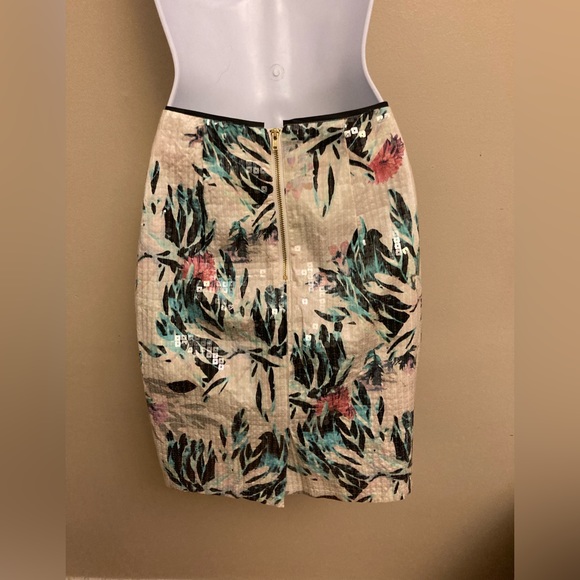 H&M tropical pattern sequined pencil skirt size 2 - Picture 2 of 6